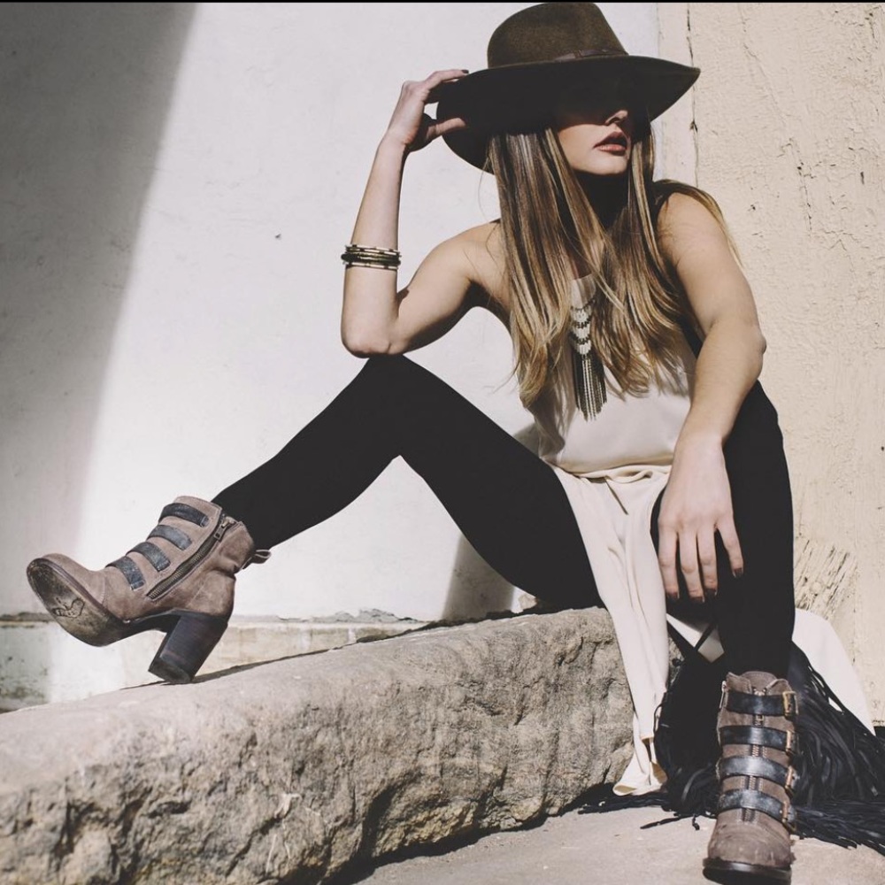 FREEBIRD BY STEVEN Banjo Ankle Bootie